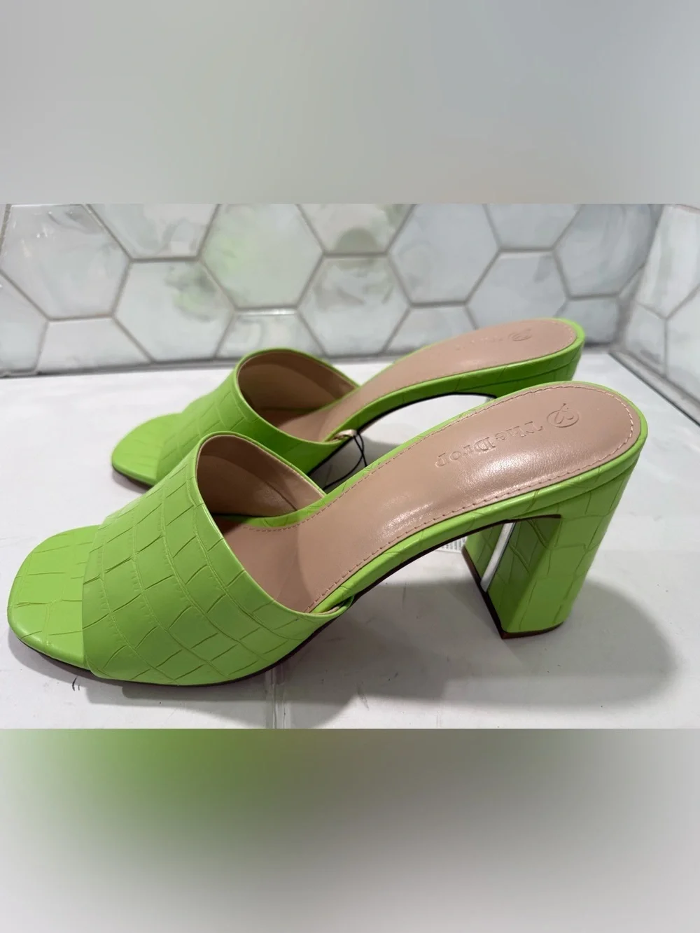 The Drop Woman’s Pattie Lime Green Sandal Sz 9.5 Crocodile Print NEW Block Heel